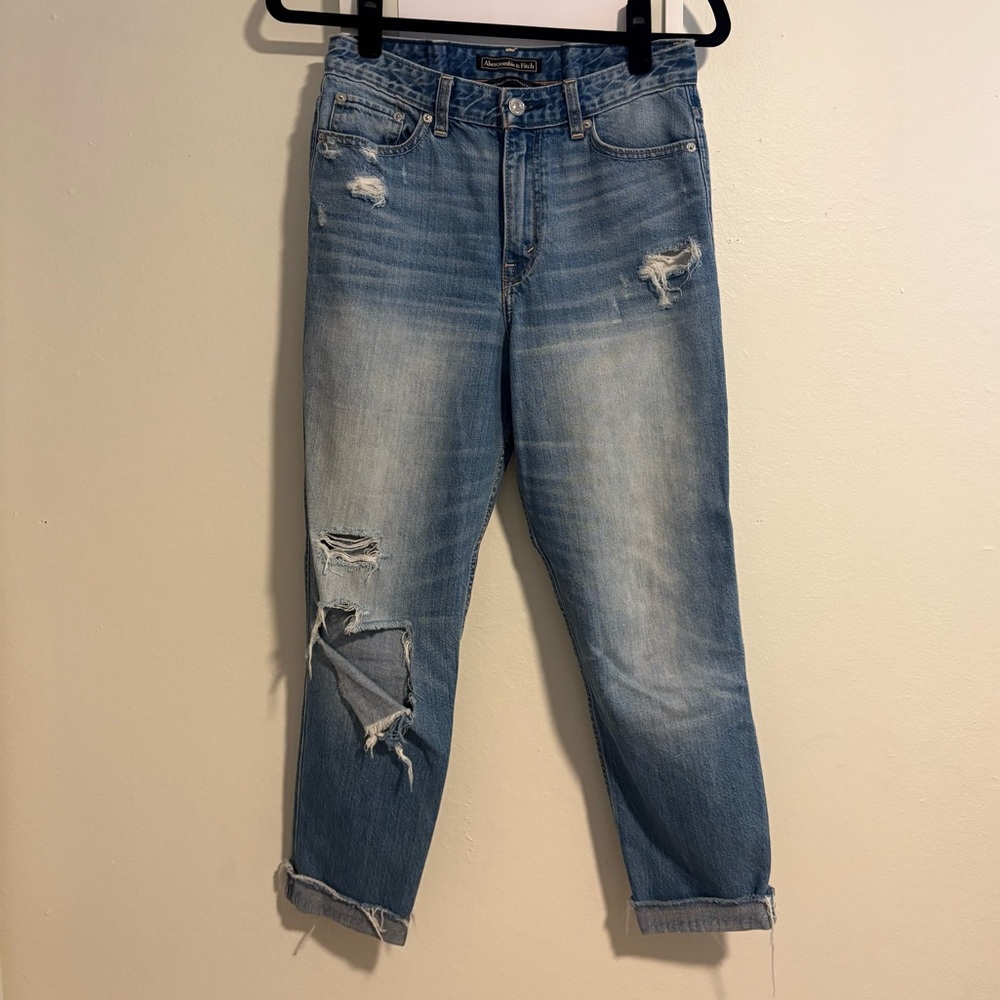 Abercrombie & Fitch Light Blue Distressed Cropped Jeans